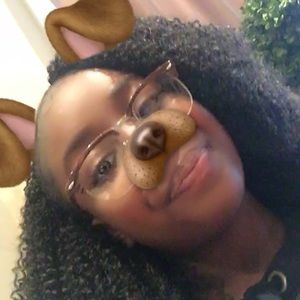 Meet your Posher, Tavia